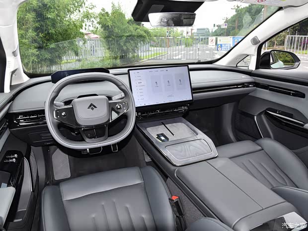 埃安 昊铂GT 2023款 710超充版 埃安 昊铂GT 2023款 710超充版