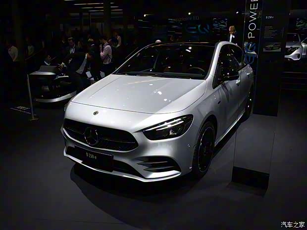 奔驰(进口) 奔驰B级新能源 2020款 B 250 e 奔驰(进口) 奔驰B级新能源 2020款 B 250 e