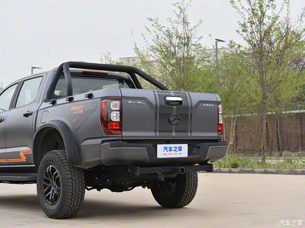 中兴汽车 中兴1986 2023款 2.0T竞技版自动汽油四驱超豪华标双 中兴汽车 中兴1986 2023款 2.0T竞技版自动汽油四驱超豪华标双