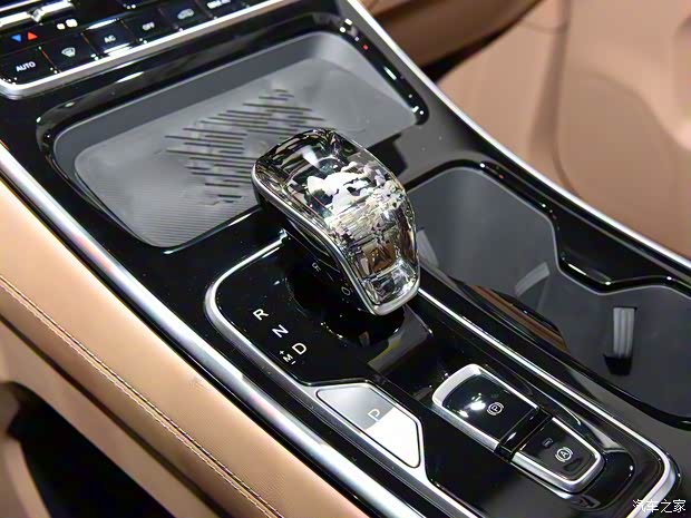 江汽集團(tuán) 瑞風(fēng)RF8 2023款 2.0T 高配版