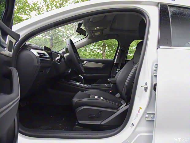 比亞迪 秦Pro 2020款 超越版 高配