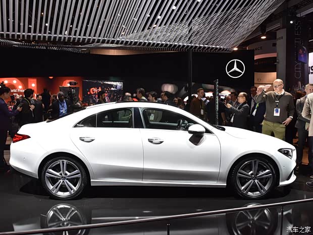 奔驰(进口) 奔驰CLA级 2019款 CLA 250 奔驰(进口) 奔驰CLA级 2019款 CLA 250