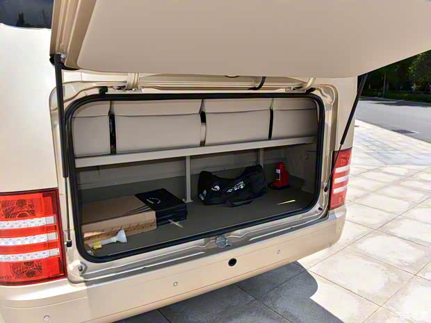 宇通客車 宇通T7 2022款 3.5T汽油定制星宇版35LGTDI