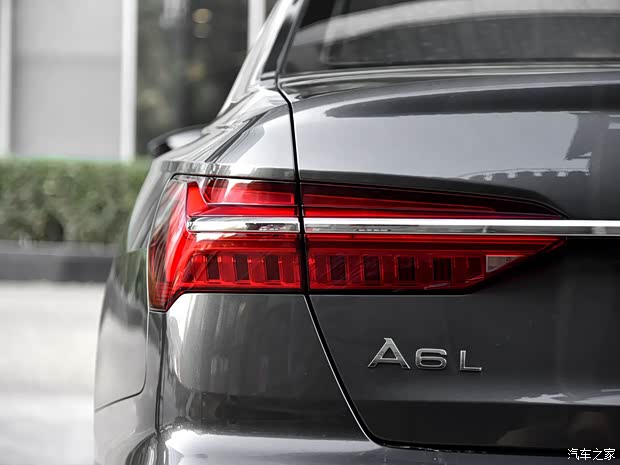 一汽-大众奥迪 奥迪A6L 2019款 45TFSI quattro 时尚动感型