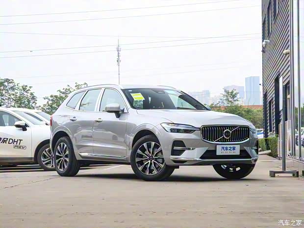沃尔沃亚太 沃尔沃XC60 2024款 B5 四驱智远豪华版 沃尔沃亚太 沃尔沃XC60 2024款 B5 四驱智远豪华版