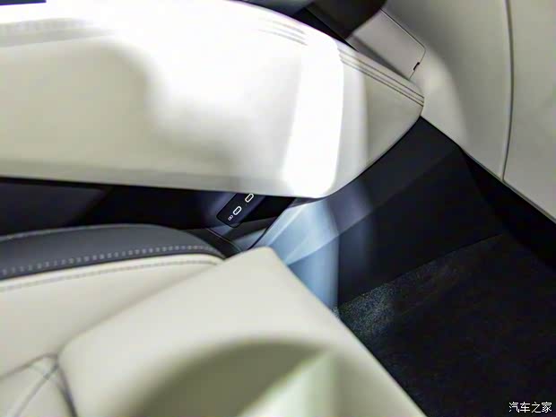 上汽奧迪 奧迪Q6 2022款 50 TFSI 基本型