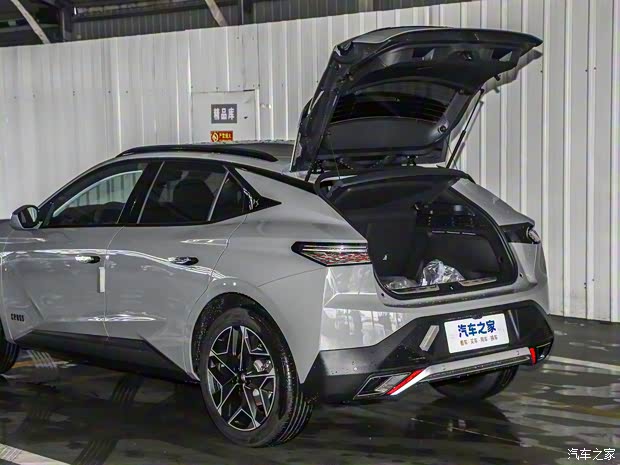 DS(进口) DS 4 2023款 1.6T 基本型