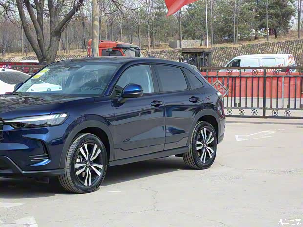 東風(fēng)本田 本田HR-V 2023款 240TURBO 頂配版