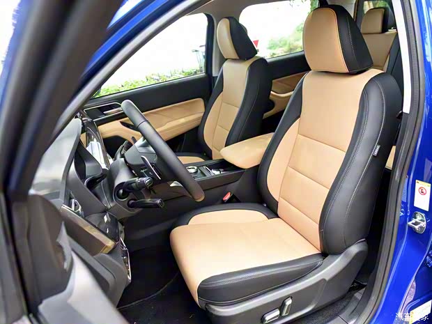 長城汽車 炮 2023款 2.0T商用版自動汽油四驅(qū)領(lǐng)航型長箱GW4C20B