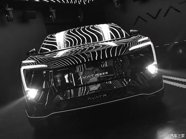 阿维塔科技 阿维塔11 2022款 011 MMW联名限量款