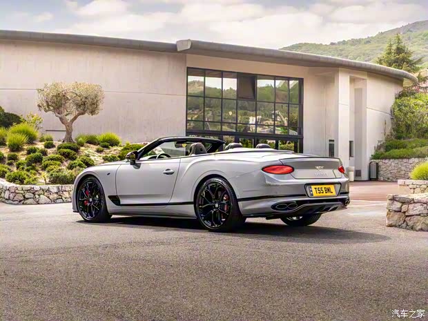賓利 歐陸 2022款 4.0T GT S V8 敞篷版