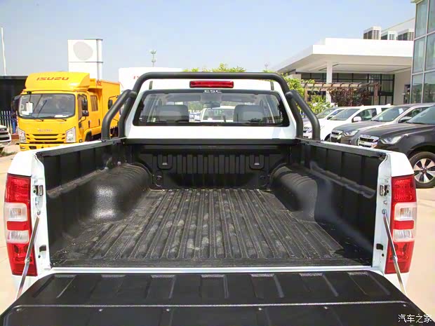 江西五十鈴 瑞邁 2023款 2.5T柴油兩驅(qū)長(zhǎng)軸高配版JE4D25Q6BL