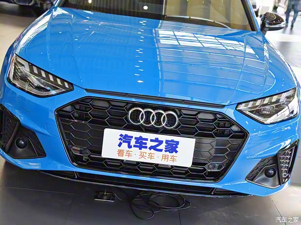 奥迪(进口) 奥迪A4(进口) 2021款 Avant 先锋派 40 TFSI 豪华动感型
