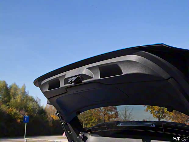 標(biāo)致(進(jìn)口) 標(biāo)致308新能源(進(jìn)口) 2021款 HYBRID