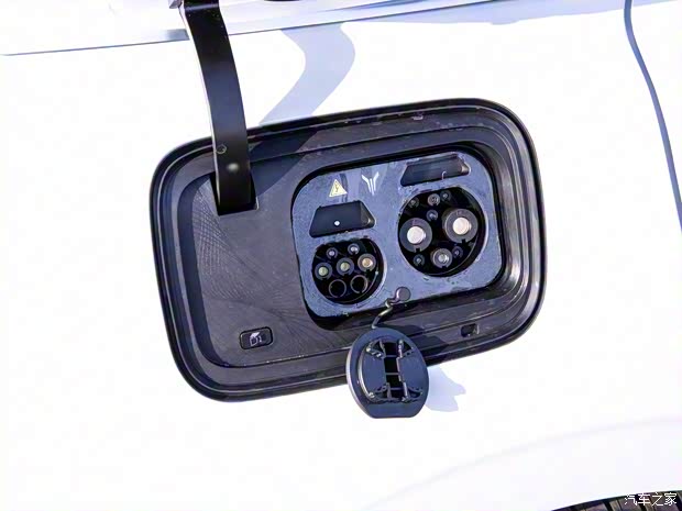 岚图汽车 岚图追光 2024款 PHEV 超长续航版 岚图汽车 岚图追光 2024款 PHEV 超长续航版