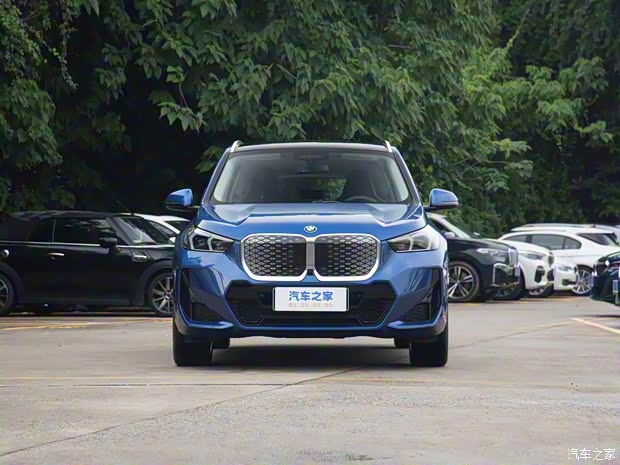 华晨宝马 宝马iX1 2023款 xDrive30L 华晨宝马 宝马iX1 2023款 xDrive30L