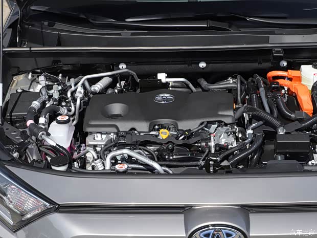 一汽丰田 RAV4荣放双擎E+ 2021款 2.5L 四驱旗舰Pro 一汽丰田 RAV4荣放双擎E+ 2021款 2.5L 四驱旗舰Pro