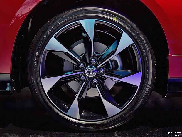 丰田(进口) 卡罗拉(进口) 2020款 泰国版 Altis GR Sport 丰田(进口) 卡罗拉(进口) 2020款 泰国版 Altis GR Sport