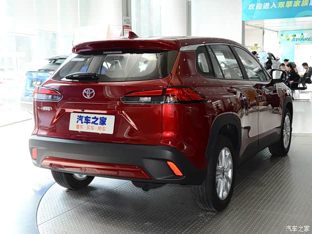 一汽丰田 卡罗拉锐放 2022款 基本型