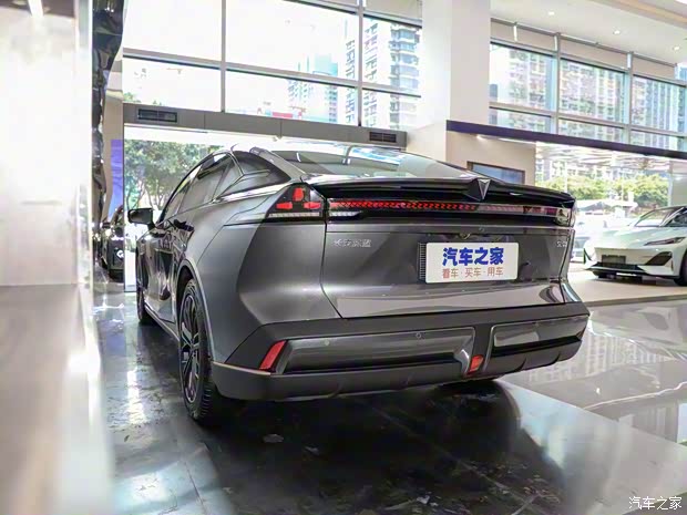 長安深藍(lán) 長安深藍(lán)SL03 2022款 515純電版