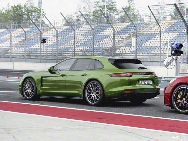 保时捷 Panamera 2019款 Panamera GTS Sport Turismo