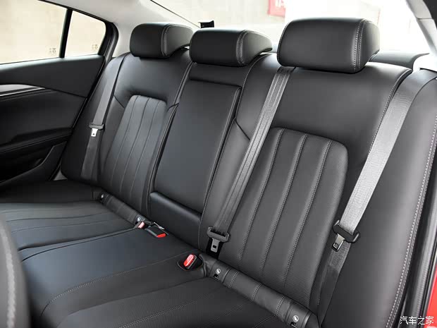 一汽马自达 阿特兹 2021款 2.5L 蓝天运动版 一汽马自达 阿特兹 2021款 2.5L 蓝天运动版