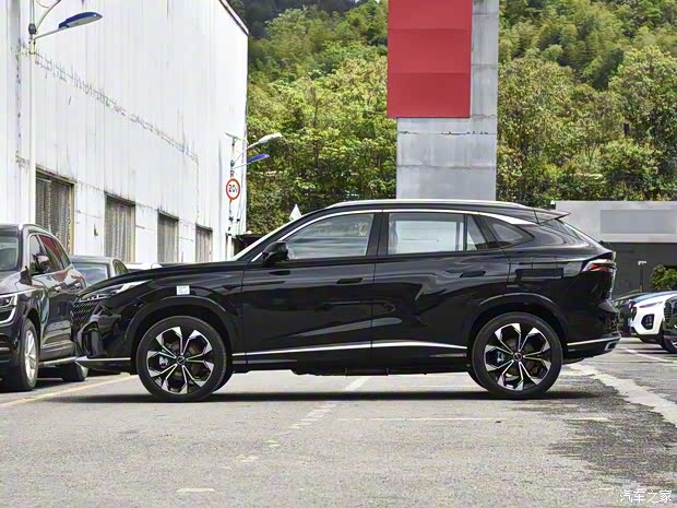 上汽集團(tuán) 榮威RX5新能源 2023款 eRX5 超混尊榮版 上汽集團(tuán) 榮威RX5新能源 2023款 eRX5 超混尊榮版