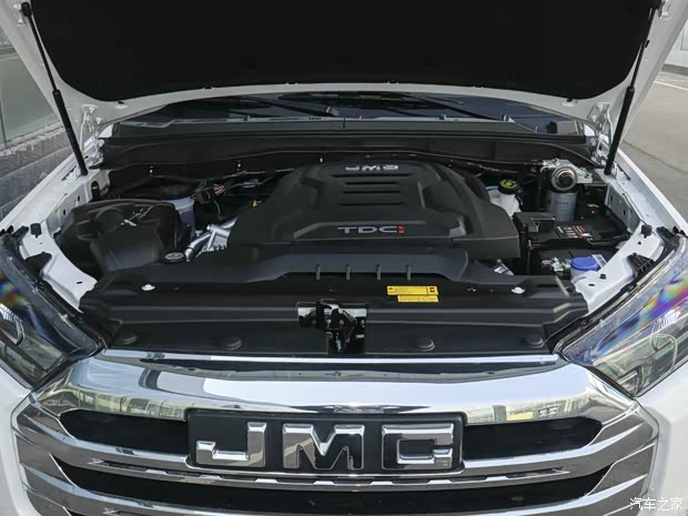 江铃汽车 域虎7 2022款 2.0T手动柴油四驱舒享型标轴 江铃汽车 域虎7 2022款 2.0T手动柴油四驱舒享型标轴