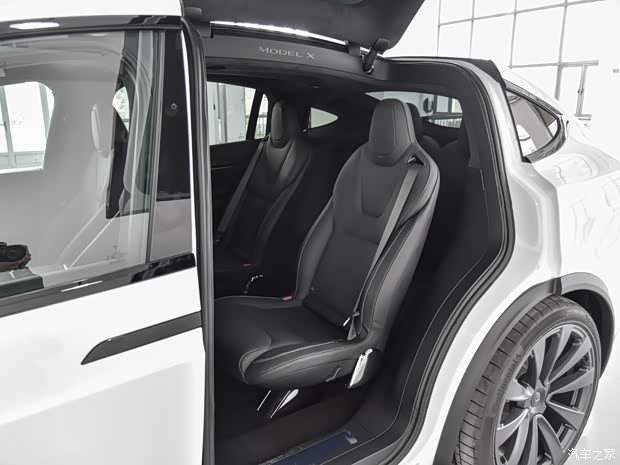 特斯拉（進口） Model X 2021款 三電機全輪驅(qū)動 Plaid版