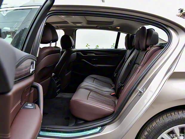 華晨寶馬 寶馬5系 2019款 530Li 領(lǐng)先型 豪華套裝