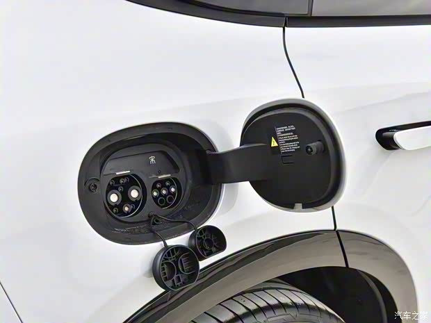 比亚迪 宋L 2023款 中配 比亚迪 宋L 2023款 中配