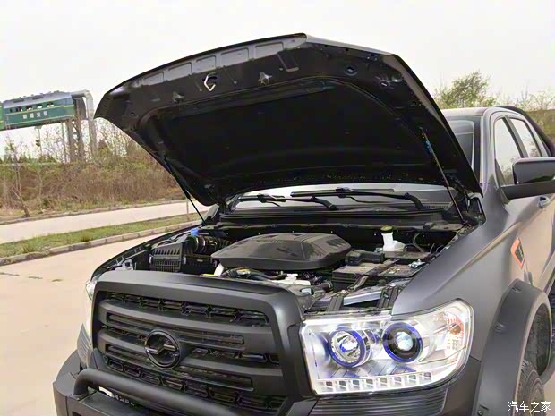 中兴汽车 中兴1986 2023款 2.0T竞技版自动汽油四驱超豪华标双 中兴汽车 中兴1986 2023款 2.0T竞技版自动汽油四驱超豪华标双