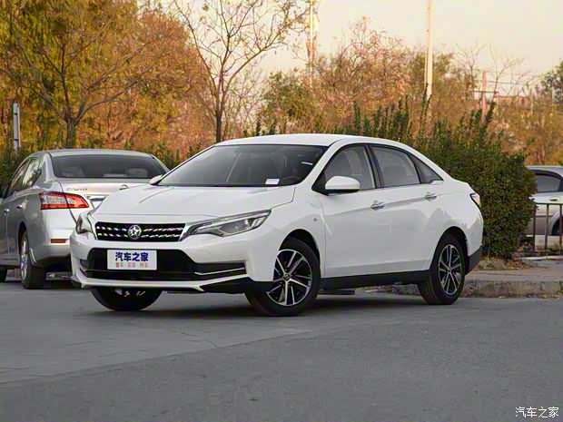 东风启辰 启辰D60 2019款 1.6L XE CVT舒适版 国V 东风启辰 启辰D60 2019款 1.6L XE CVT舒适版 国V