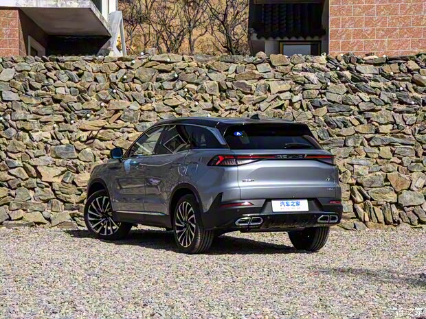 北京汽车 北京X7 2023款 1.5TD DCT尊享+版 北京汽车 北京X7 2023款 1.5TD DCT尊享+版