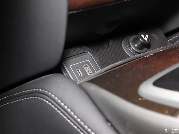 英菲尼迪(进口) 英菲尼迪QX60 2020款 2.5T Hybrid 两驱卓越版