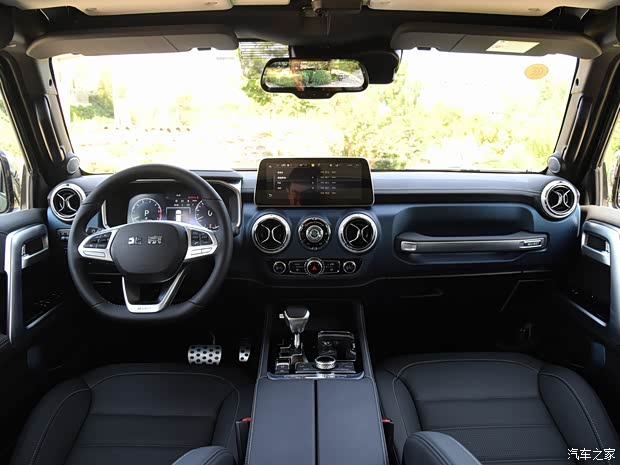 北京越野 北京BJ40 2020款 2.3T 自动四驱雨林穿越版 北京越野 北京BJ40 2020款 2.3T 自动四驱雨林穿越版