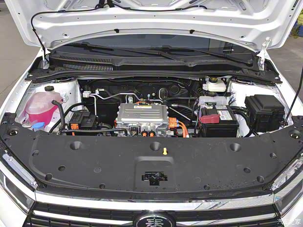 比亚迪 秦新能源 2021款 出行标准版