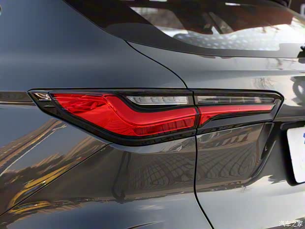 长安汽车 长安欧尚X5 2022款 1.5T DCT旋风冲锋版