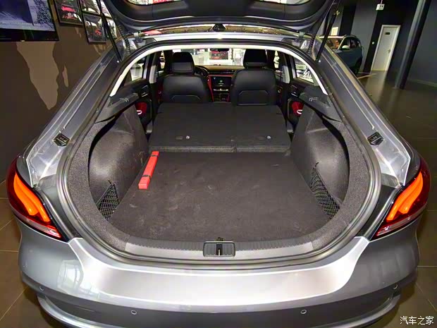 上汽集團 名爵6 2019款 20T 手動高鐵版