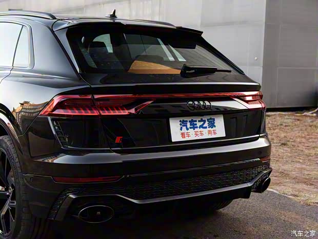 Audi Sport 奥迪RS Q8 2021款 基本型