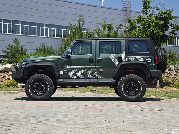 北京越野 北京BJ40 2020款 2.3T 自动四驱雨林穿越版 北京越野 北京BJ40 2020款 2.3T 自动四驱雨林穿越版