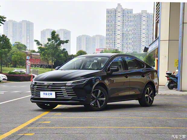 比亞迪 驅(qū)逐艦05 2023款 冠軍版 DM-i 120KM 尊貴型