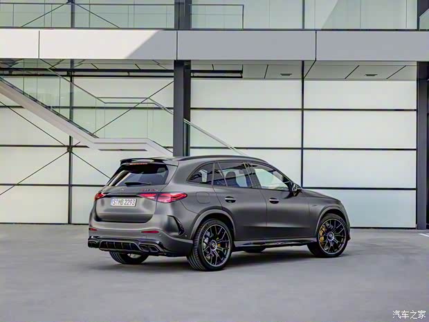 梅赛德斯-AMG 奔驰GLC AMG 2023款 AMG GLC 63 S 4MATIC+ 梅赛德斯-AMG 奔驰GLC AMG 2023款 AMG GLC 63 S 4MATIC+