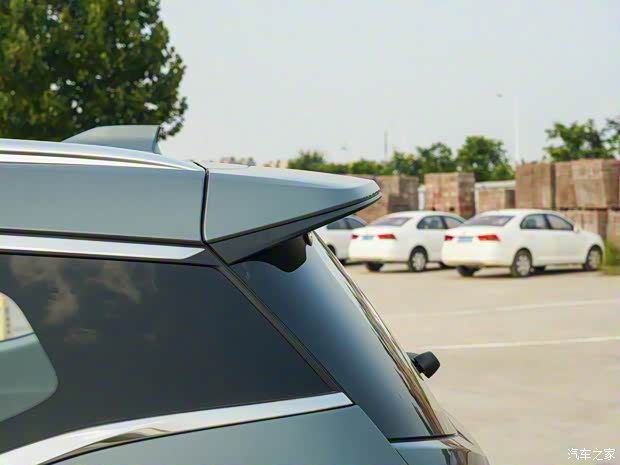 吉利汽車 嘉際 2023款 嘉際L 1.5TD DCT尊貴型