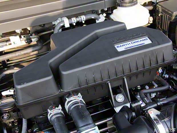 东风本田 本田UR-V 2017款 240TURBO 两驱经典版 国VI