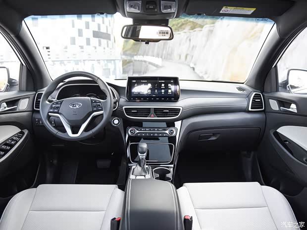 北京现代 途胜 2019款 280TGDi 双离合四驱智尊版 北京现代 途胜 2019款 280TGDi 双离合四驱智尊版