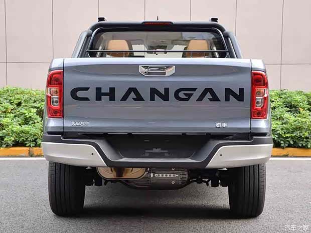 長安汽車 長安獵手 2024款 2.0T 兩驅(qū)標(biāo)箱