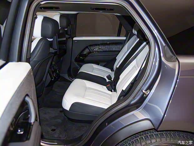 路虎(进口) 揽胜运动版 2023款 首发版