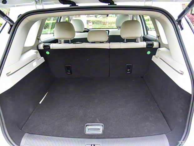 上汽集团 荣威RX5 eMAX 2022款 PHEV无畏尊荣版