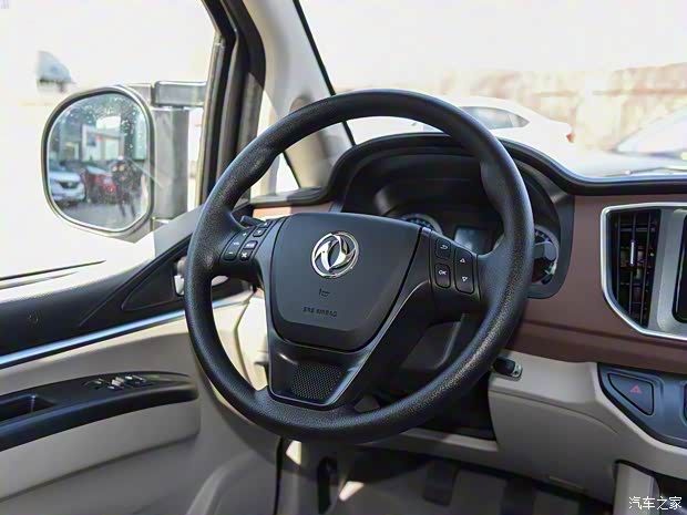 东风风行 菱智 2020款 M5 1.6L 7座基本型 东风风行 菱智 2020款 M5 1.6L 7座基本型